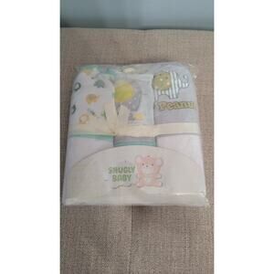 Snugly Baby Bath Essentials Set - 3 Hooded Towels *New*